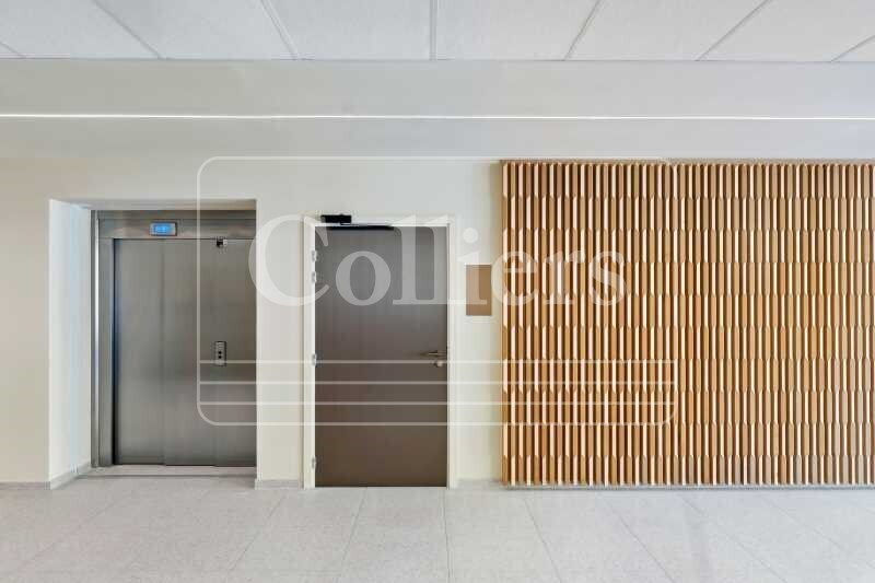 Office in Marseille for sale - Building Photo - Image 3 of 14