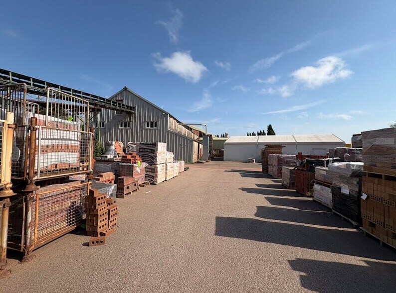 Old Station Clos, Loughborough à vendre - Photo du bâtiment - Image 2 de 4