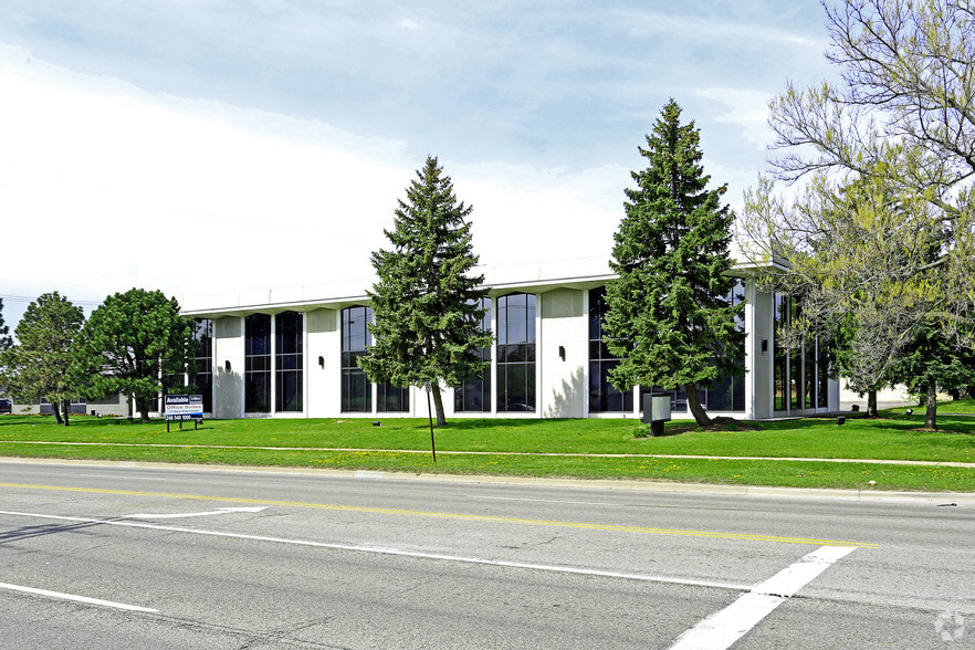 1 Ajax Dr, Madison Heights, MI for lease - Building Photo - Image 2 of 3