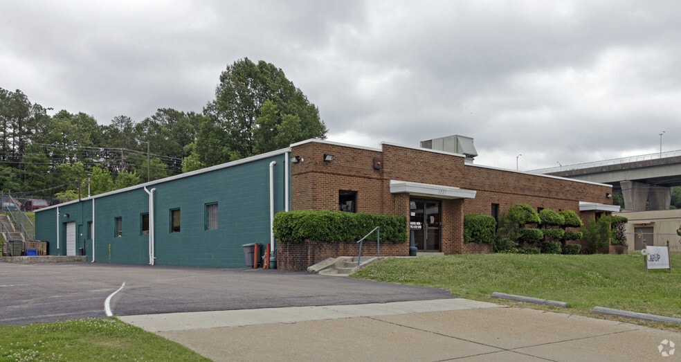 1021 Oliver Hill Way, Richmond, VA for lease - Building Photo - Image 2 of 6