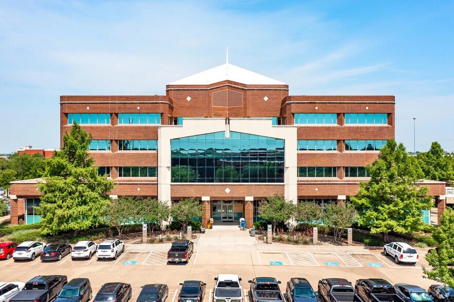 1600 N Redbud Blvd, McKinney, TX for lease - Building Photo - Image 1 of 79