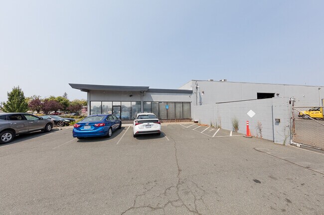 More details for 1400 Petaluma Hill Rd, Santa Rosa, CA - Industrial for Sale