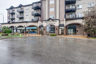 5430 17th Ave SE, Calgary, AB à louer Photo du bâtiment- Image 1 de 10