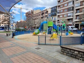 Retail in Segovia, Segovia for lease Interior Photo- Image 2 of 3