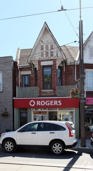 1461 Dundas St W, Toronto, ON à vendre - Photo principale - Image 1 de 1