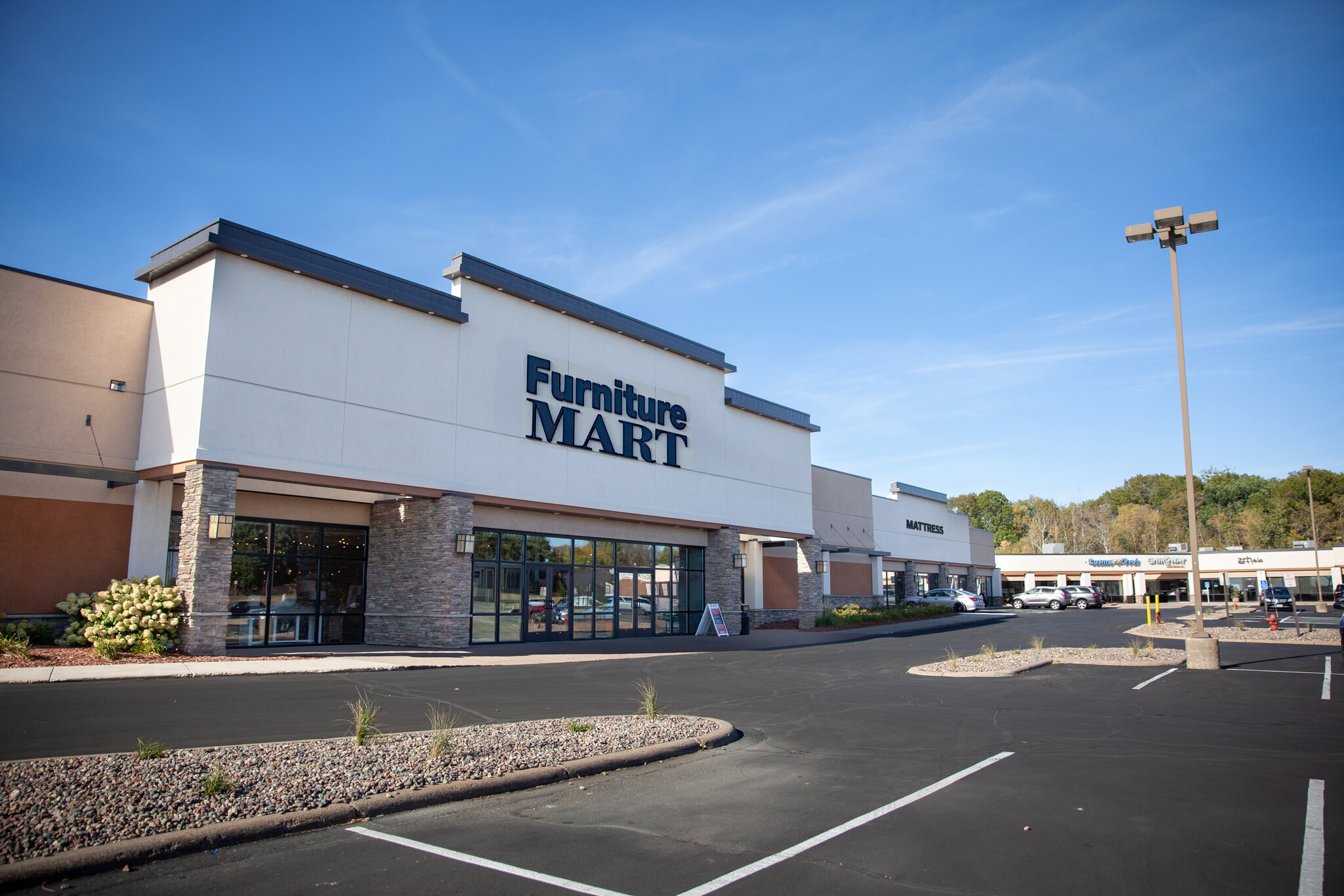 14240-14290 Plymouth Ave, Burnsville, MN for sale Primary Photo- Image 1 of 11