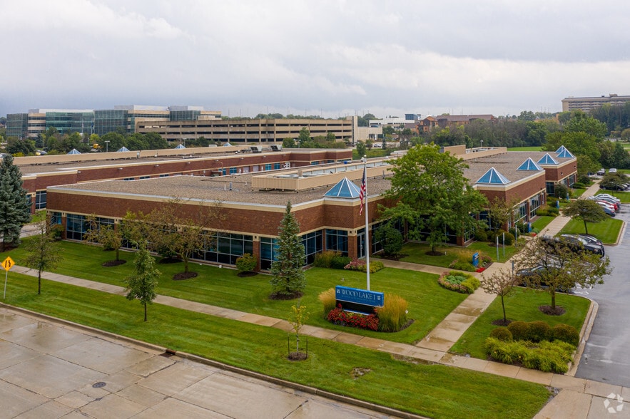 10201 Innovation Dr, Milwaukee, WI for lease - Building Photo - Image 3 of 5