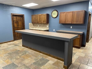 3712-3728 Vineland Rd, Orlando, FL for lease Interior Photo- Image 2 of 10