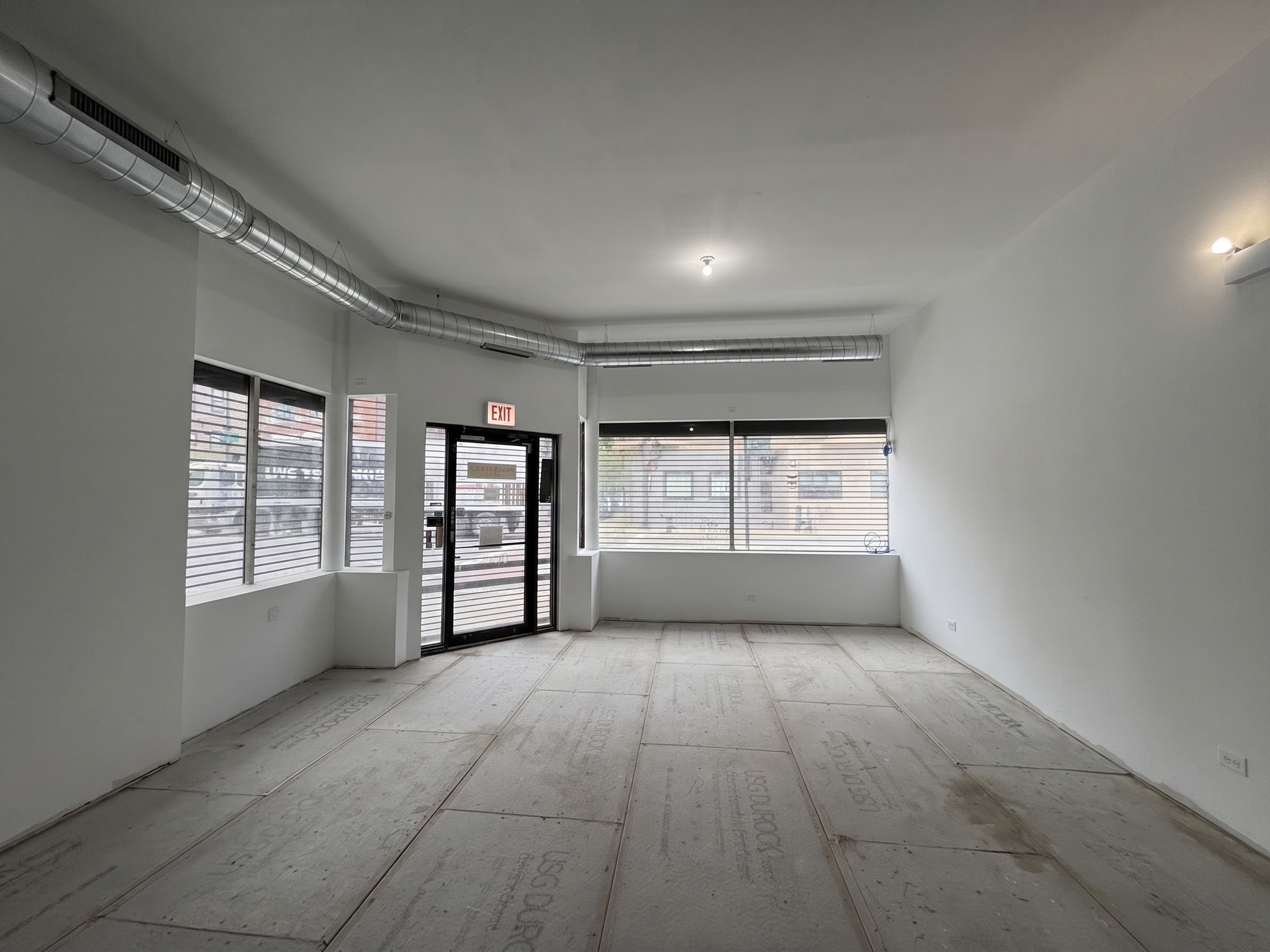 2155 W North Ave, Chicago, IL for lease Interior Photo- Image 1 of 7