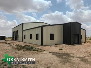 12113 Jordy Rd, Midland, TX for lease Building Photo- Image 2 of 3