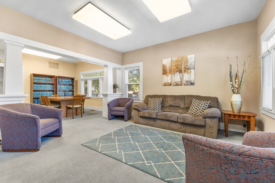 700 College Ave, Santa Rosa, CA for sale - Building Photo - Image 3 of 28