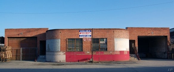845 E 60th St, Los Angeles, CA for lease - Building Photo - Image 2 of 11