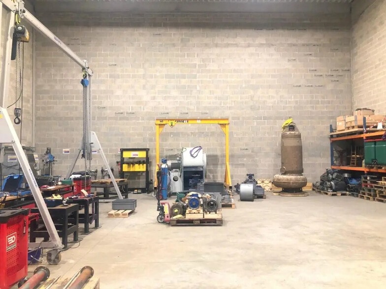 Rue Du Maréchal De Lattre De Tassigny, Élancourt à louer - Photo intérieure - Image 2 de 8