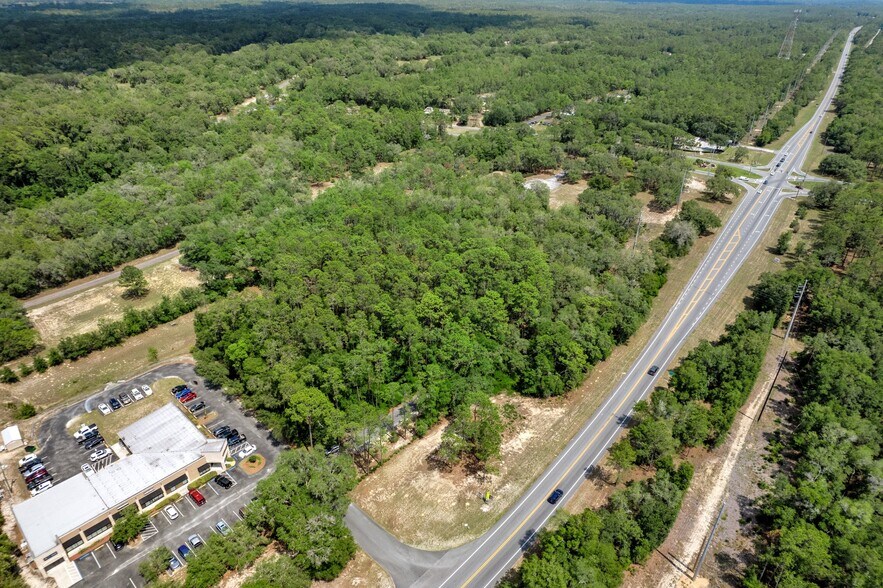 10458 N Florida Ave, Citrus Springs, FL à vendre - Photo du bâtiment - Image 1 de 38