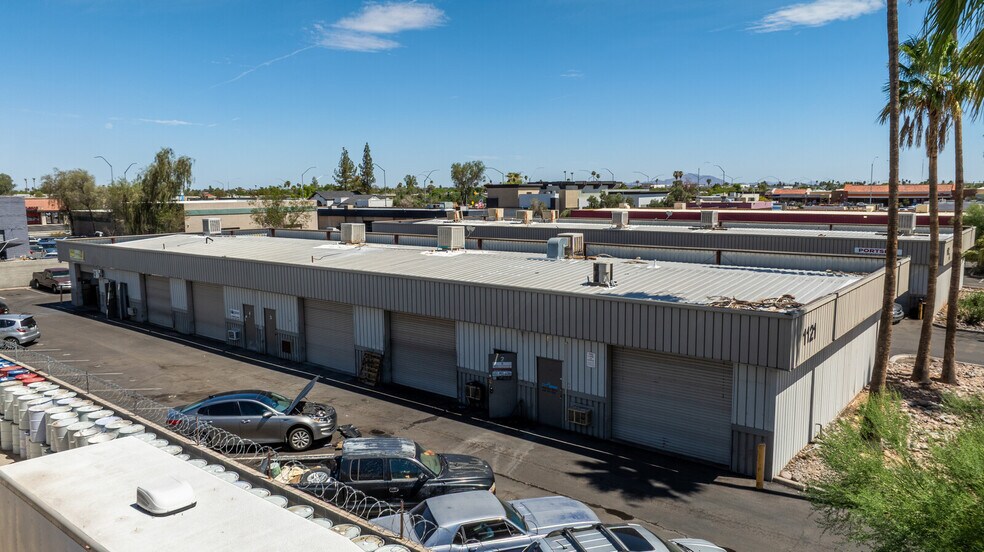 1121 S Wilbur St, Mesa, AZ à louer - Photo du bâtiment - Image 3 de 9