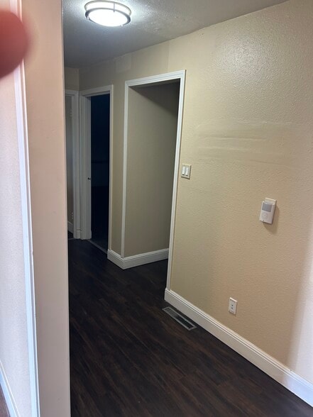1421 Montgomery Dr, Santa Rosa, CA for lease - Building Photo - Image 3 of 10