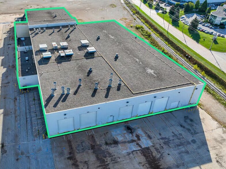 9355 Anchor Dr, Windsor, ON for sale - Primary Photo - Image 1 of 1