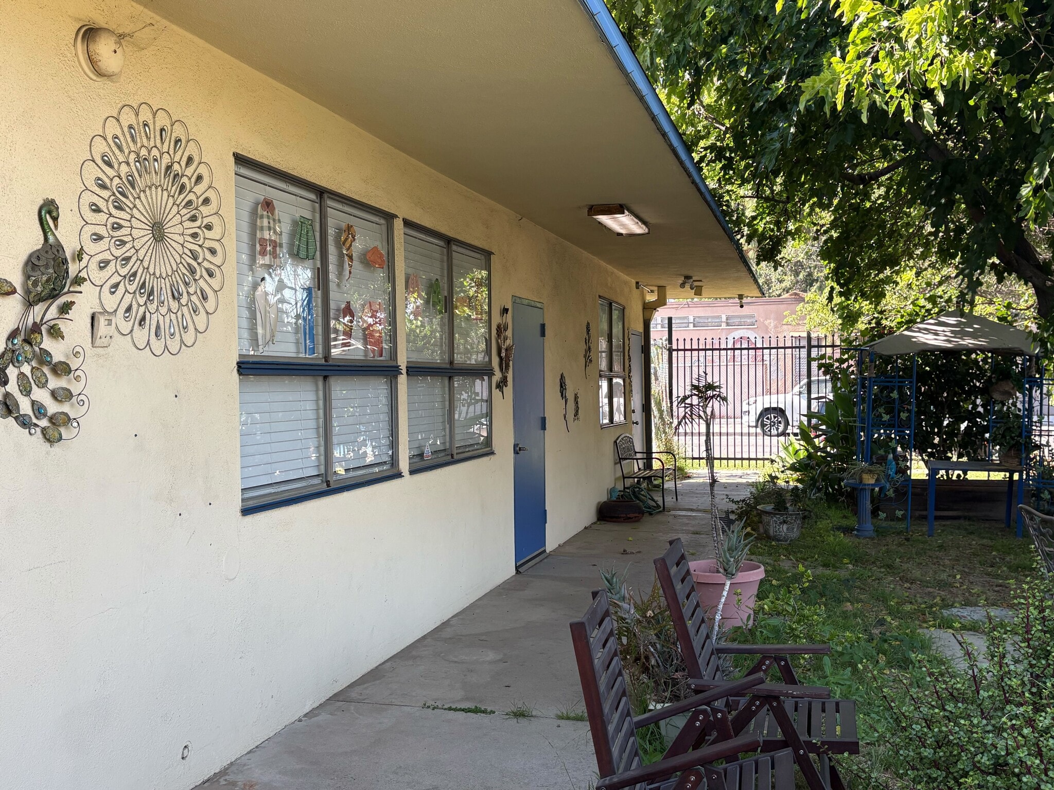 6425 Tyrone Ave, Van Nuys, CA for lease Primary Photo- Image 1 of 5