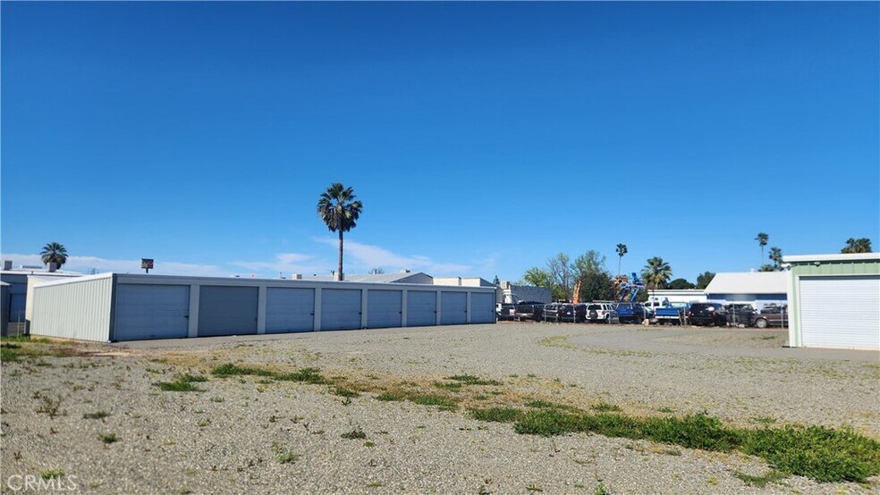 2551 Huntington Ln, Oroville, CA à louer - Photo du bâtiment - Image 3 de 14