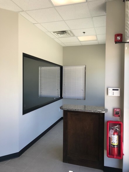 1850 SW Plaza Shops Ln, Ankeny, IA à vendre - Photo intérieure - Image 3 de 26