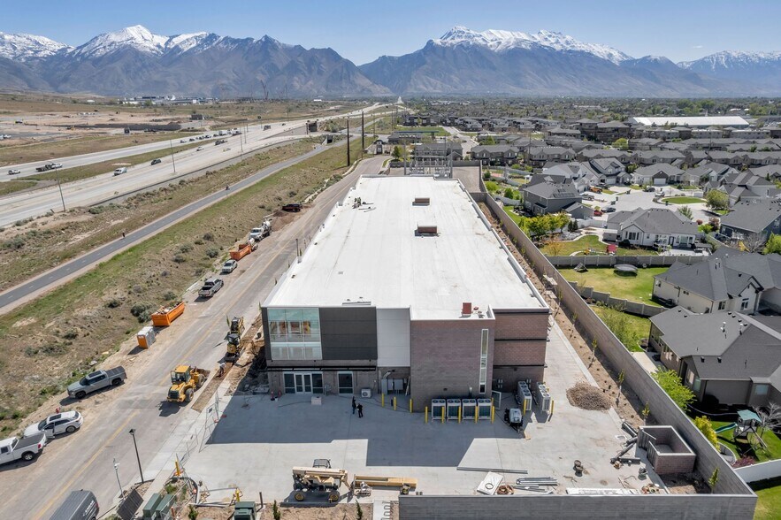 275 W Bullriver Rd, Lehi, UT à vendre - Photo du bâtiment - Image 3 de 10