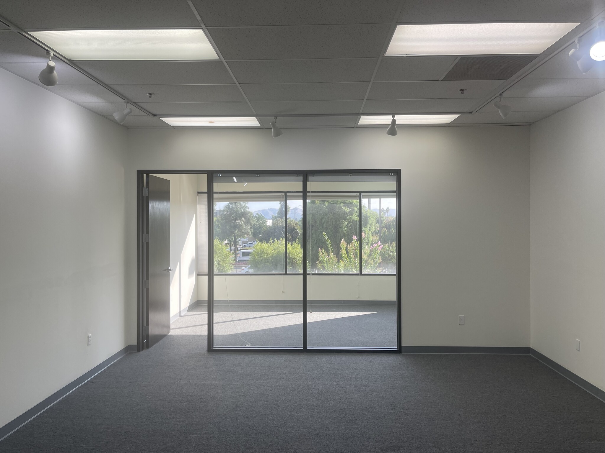 4110 Edison Ave, Chino, CA for lease Interior Photo- Image 1 of 2
