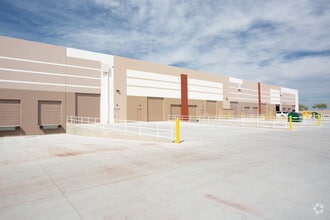 11560 N Dysart Rd, Surprise, AZ for lease Building Photo- Image 2 of 4