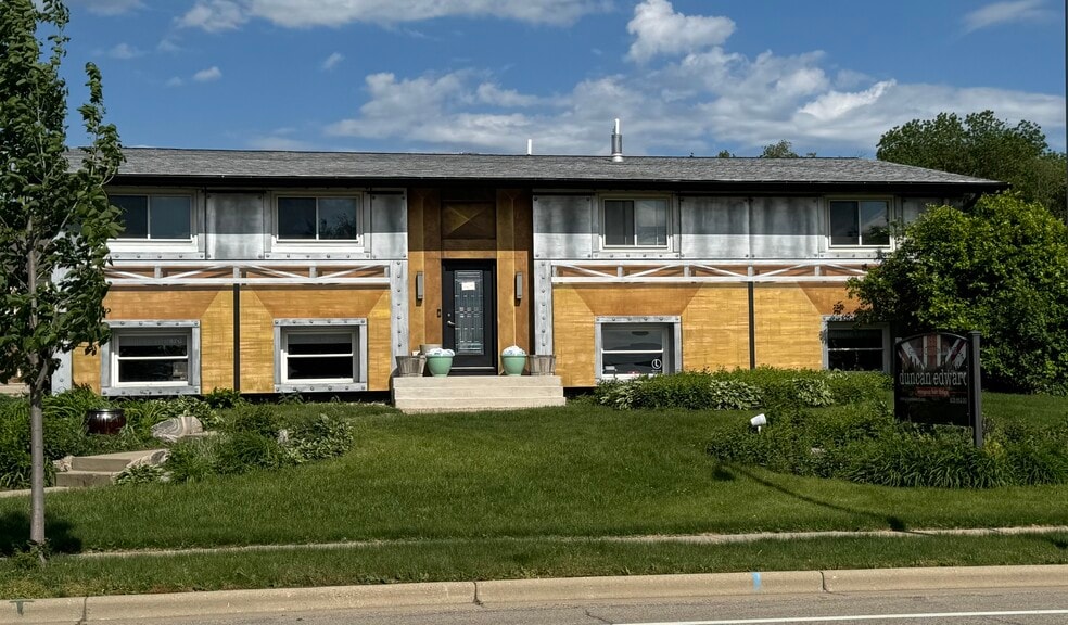 433 Grand Canyon Dr, Madison, WI for sale - Building Photo - Image 1 of 5