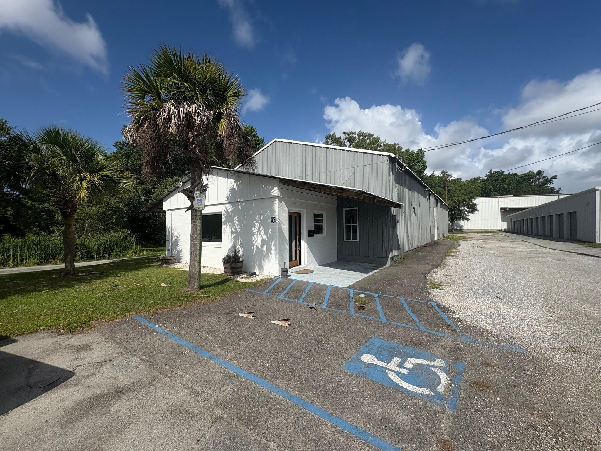 46 Robert Smalls Pky, Beaufort, SC for lease Building Photo- Image 1 of 15