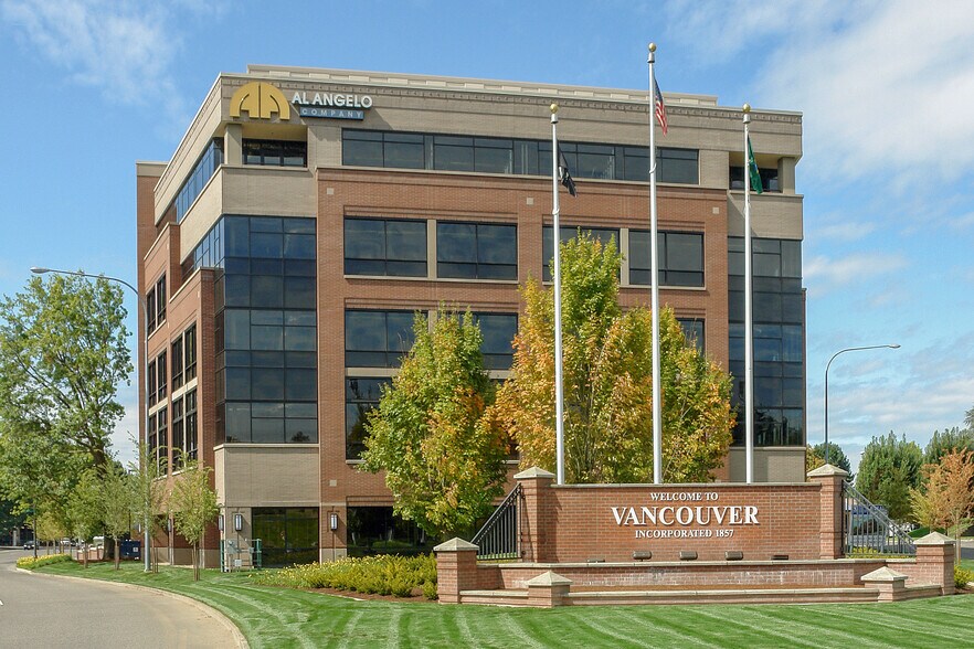 400 E Mill Plain Blvd, Vancouver, WA à louer - Photo du bâtiment - Image 3 de 7