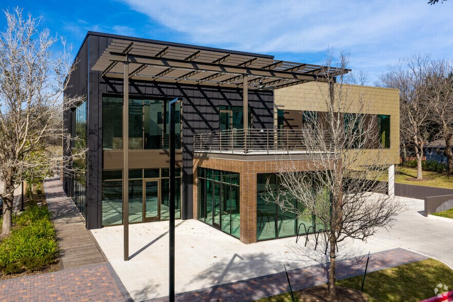 31 Navasota St, Austin, TX à louer - Photo principale - Image 1 de 16