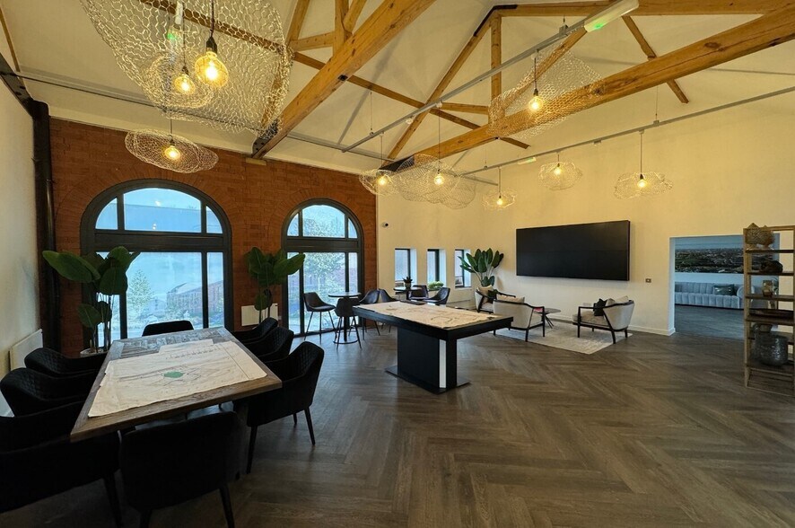 Cromwell Rd, Salford à louer - Photo du bâtiment - Image 3 de 7