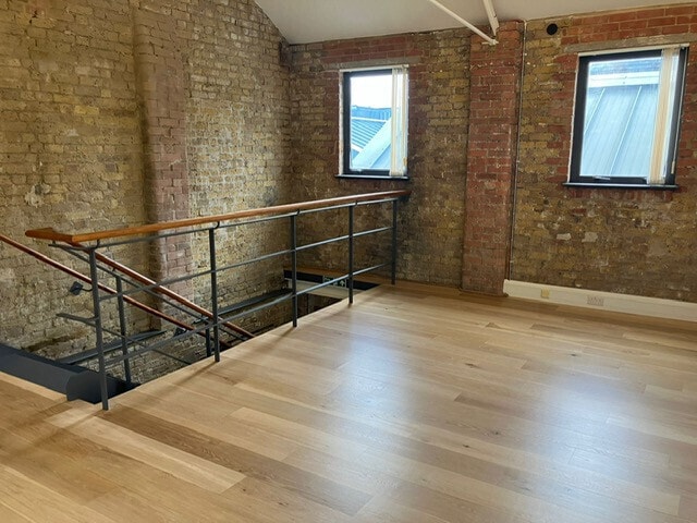 32 Gould Rd, Twickenham à louer - Photo du bâtiment - Image 2 de 7