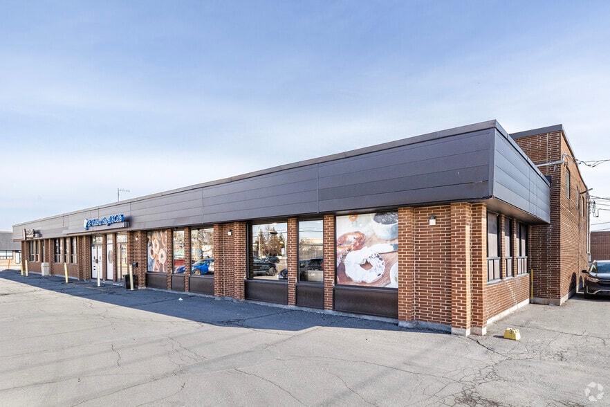 90A-90F Boul Brunswick, Dollard-des-Ormeaux, QC for sale - Primary Photo - Image 1 of 1
