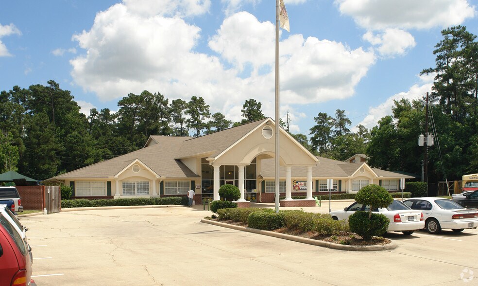 320 Valleywood Dr, Spring, TX à vendre - Photo du bâtiment - Image 1 de 2