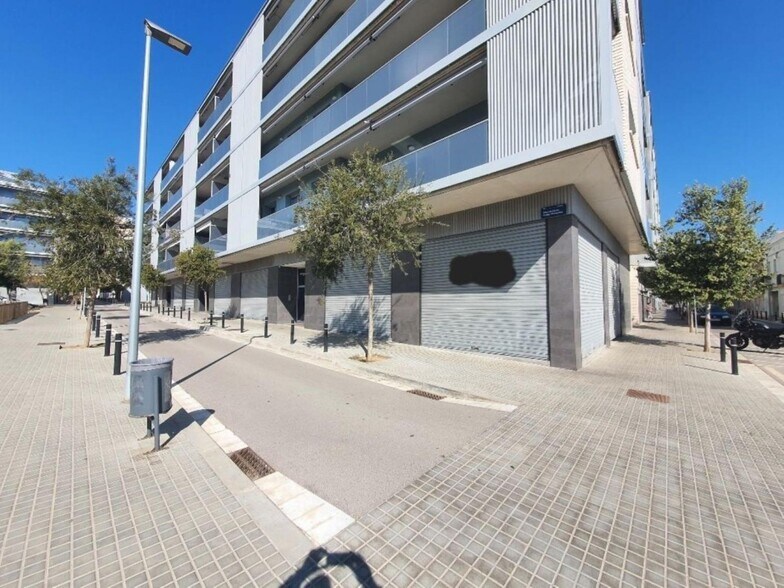 Multifamily in Badalona, Barcelona for sale - Building Photo - Image 2 of 6