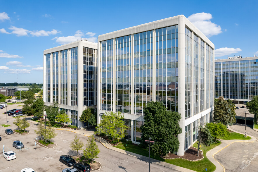 Northland Towers Office Center - Loft