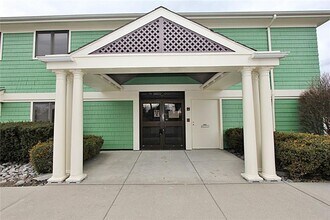 131 Orchard Park Rd, West Seneca, NY for lease Building Photo- Image 1 of 8