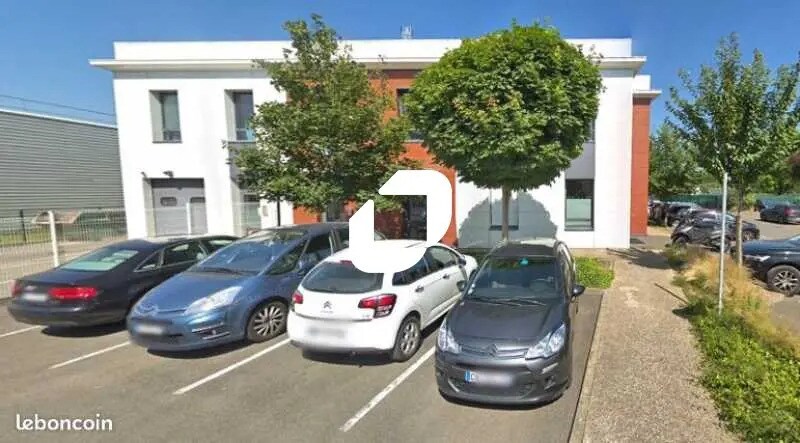 Bureau dans Croissy-sur-Seine à louer - Photo du bâtiment - Image 2 de 4