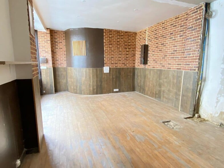 14 Rue Du Général Beuret, Paris for lease - Interior Photo - Image 3 of 7