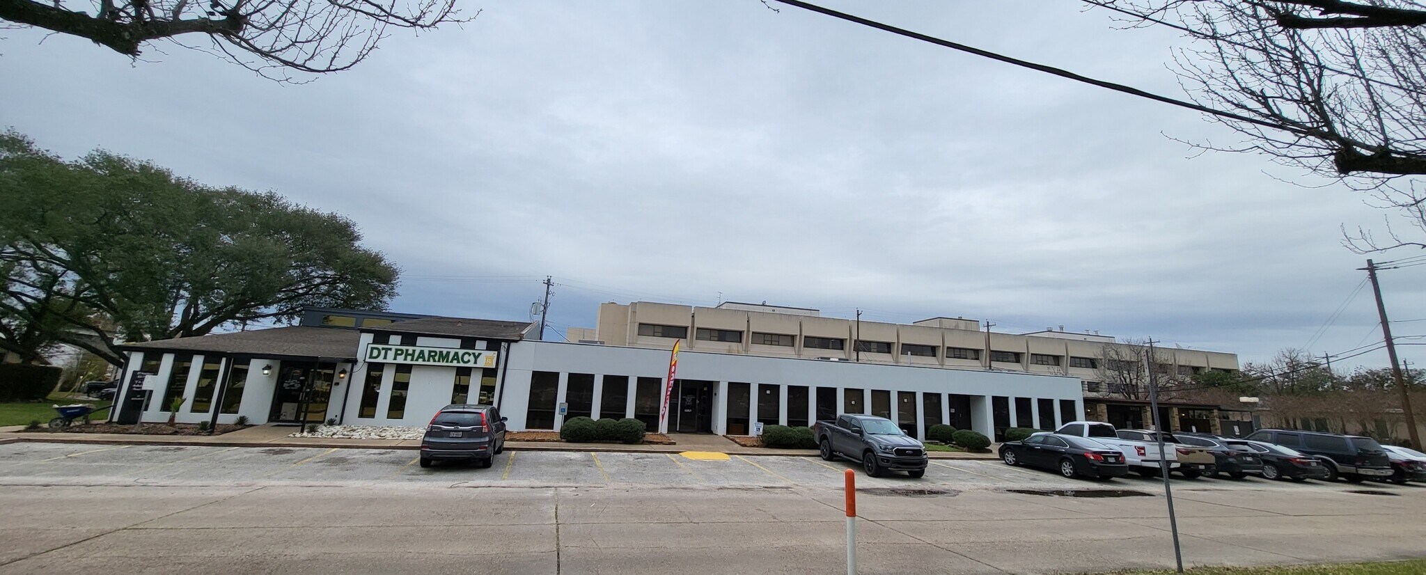 3919 Woodlawn Ave, Pasadena, TX à louer Photo du bâtiment- Image 1 de 13