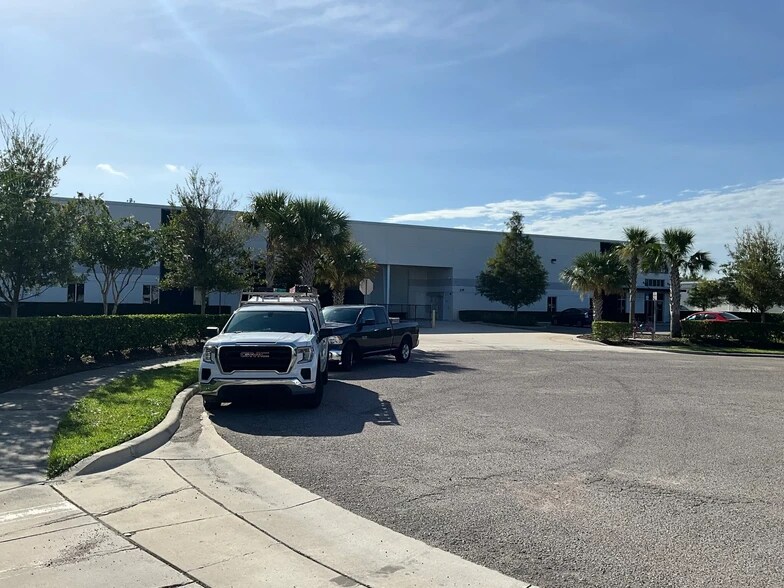 623 Trestle Pt, Sanford, FL for lease - Building Photo - Image 3 of 3