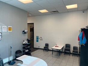 375 N Stephanie St, Henderson, NV for lease Interior Photo- Image 1 of 10