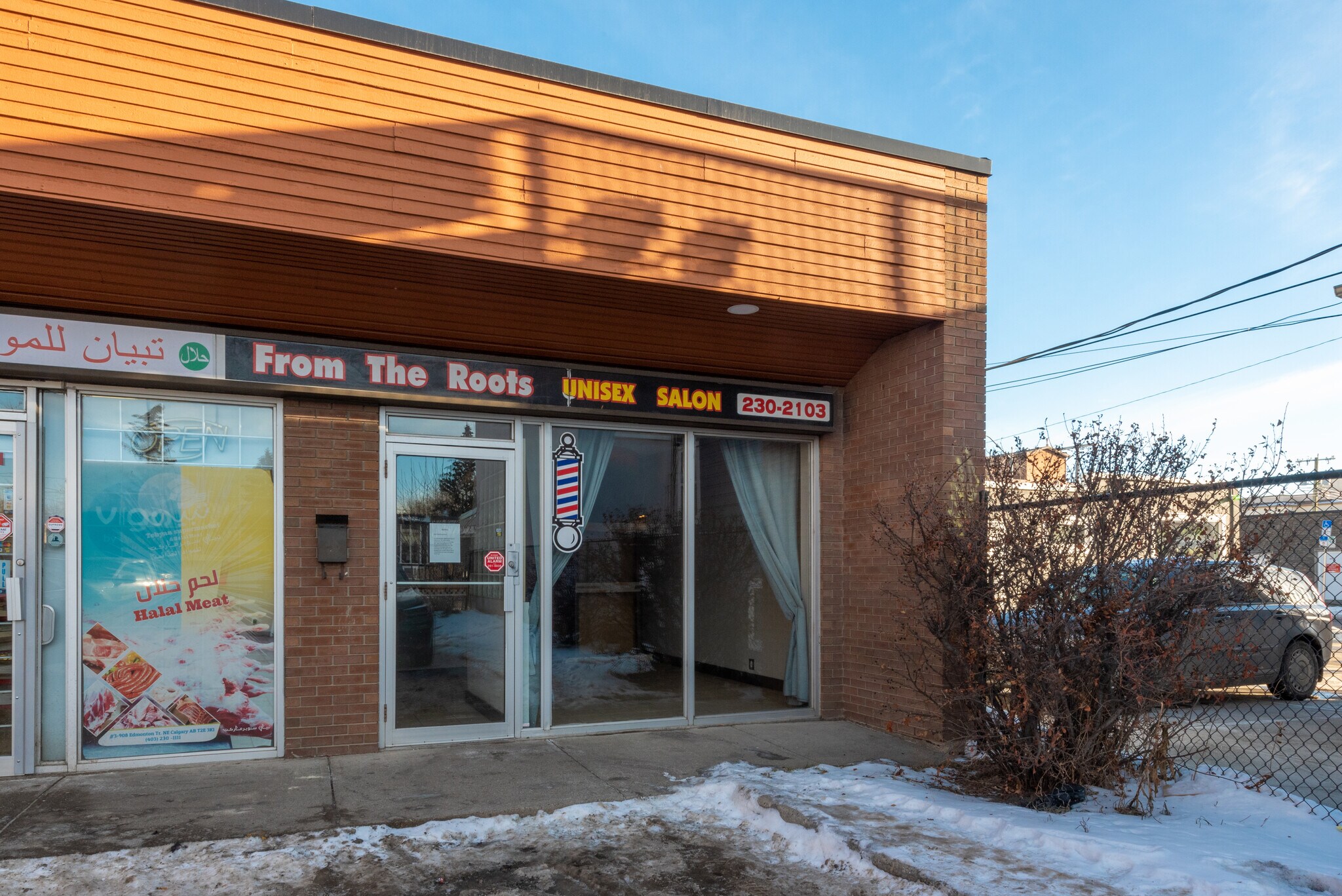 908 Edmonton Trl NE, Calgary, AB à vendre Photo du bâtiment- Image 1 de 1