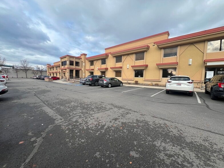 4696 W Overland Rd, Boise, ID for lease - Building Photo - Image 2 of 18