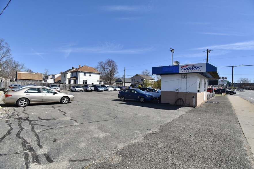 890 Boston Rd, Springfield, MA for sale - Building Photo - Image 3 of 4