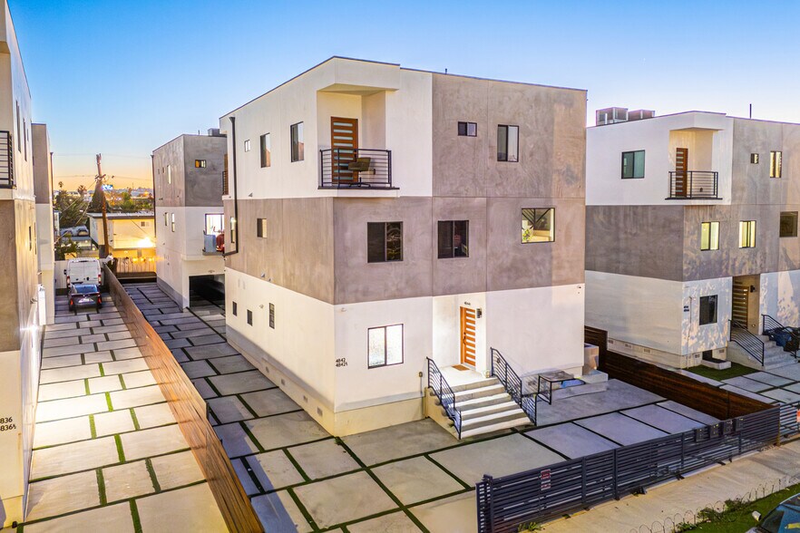 4842 W 17th St, Los Angeles, CA à vendre - Photo du bâtiment - Image 2 de 48