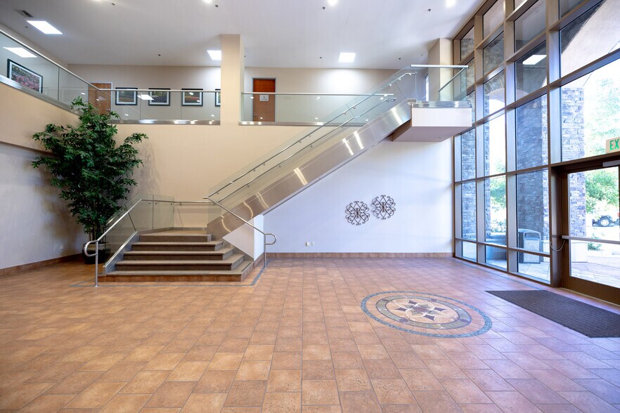 30077 Agoura Ct, Agoura Hills, CA à louer - Photo intérieure - Image 2 de 13