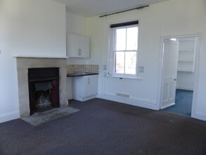 High St, Berkeley for lease Interior Photo- Image 2 of 4