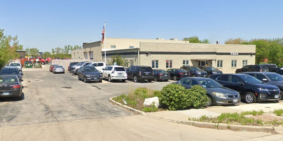 7300 W 100th Pl, Bridgeview, IL à louer - Photo du bâtiment - Image 2 de 4